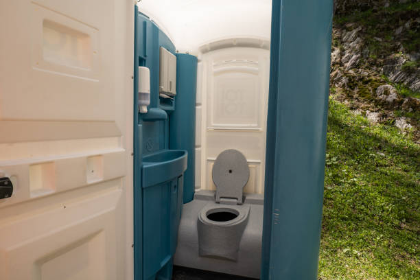 Portable restroom solutions in Skyline Acres, OH